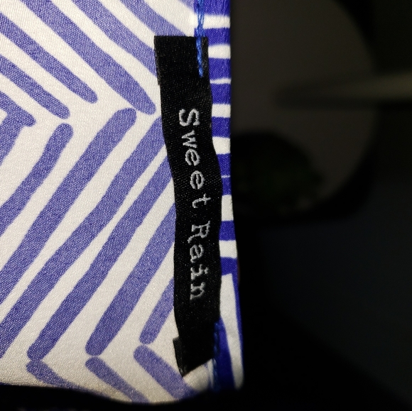 SOLD Sweet Rain Chevron Blouse - Picture 4 of 5